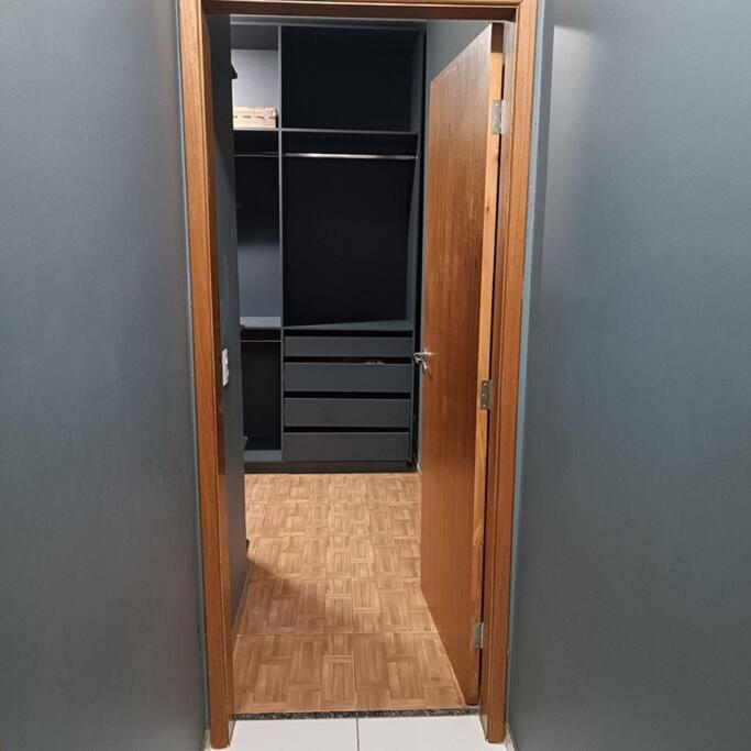 הוילה Gray House 4 Londrina - Pr מראה חיצוני תמונה