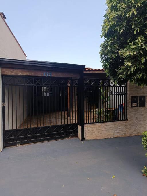 הוילה Gray House 4 Londrina - Pr מראה חיצוני תמונה